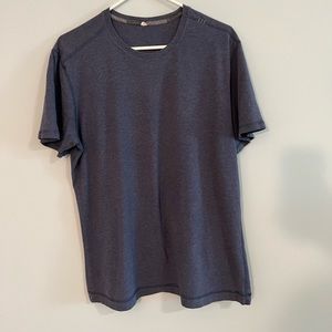 Lululemon t shirt